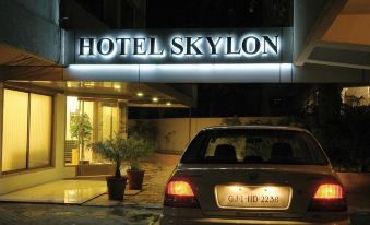 Hotel Skylon