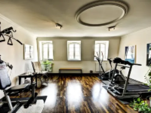 สวีเทส - อันแดร์เฟราเอินเคียร์เคอ โรงแรมในเดรสเดิน