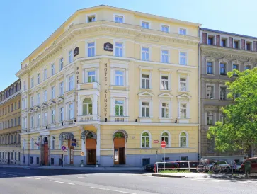 Hotel Kinsky Fountain