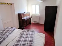 Lenora II Hotels in 