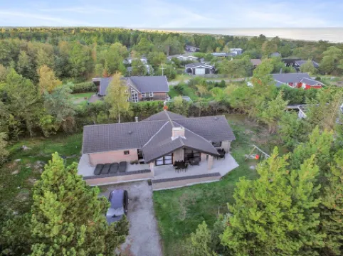 "Ehlin" - 150m from the Sea