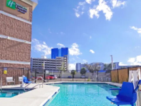 Holiday Inn Express & Suites PHOENIX-TEMPE by IHG Hotels in Scottsdale