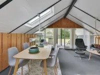 "Leonard" - 30km from the Sea - parking