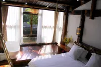 Zhangjiajie Ershidu Country House