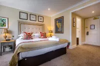 The Talbot Hotel, Oundle , Near Peterborough - Bar