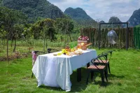 找稻田・喜看稻菽|自在方外・270°環山觀景度假美宿(蘆笛景區店) 鄰近蘆笛岩的酒店