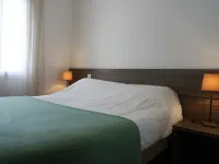 T2 Vue Baie Hotels near Domaine Gioielli