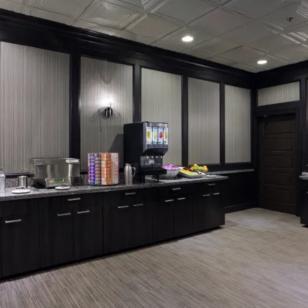 Holiday Inn BOSTON - CAMBRIDGE AREA by IHG