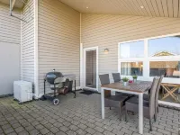 "Ellis" - 700m to the Fjord Hotels in Tarm