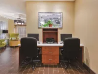 La Quinta Inn & Suites by Wyndham Boise Airport Hotels in Boise