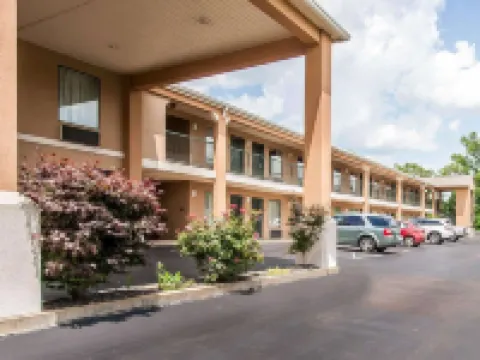 Quality Inn Savannah South Hotels in Hardin County
