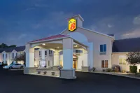 Super 8 by Wyndham Cloverdale IN - Wifi
