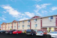 Super 8 by Wyndham Kenosha/Pleasant Prairie Hôtels à : Pleasant Prairie