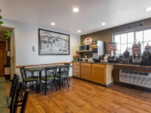 Super 8 by Wyndham Douglas, WY Hotels in Converse County