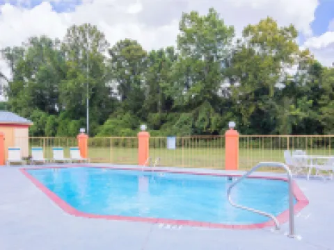 Howard Johnson by Wyndham Vicksburg Hotels in Vicksburg