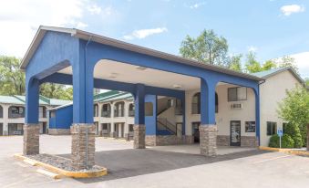 Days Inn by Wyndham Ruidoso Downs