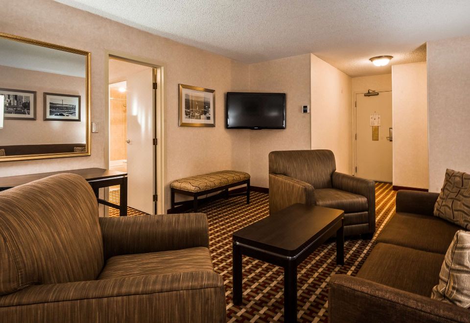 베스트 웨스턴 플러스 그로브너 에어포트 호텔 로비