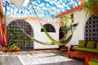 La Guaca Hostel Santa Marta Hotel dekat Quinta de San Pedro Alejandrino