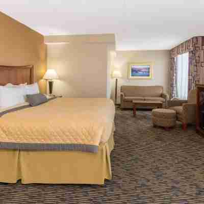 Wyndham Garden Conference Center Champaign/Urbana Rooms