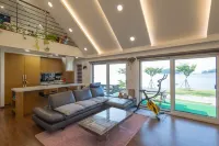 Namhae Boolgeun Noeul Pool Villa