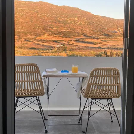 Ninemia Naxos Suites