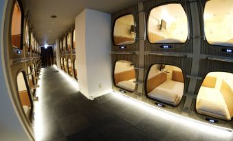 Hiroshima Capsule Hotel & Sauna New Japan EX - Caters to Men