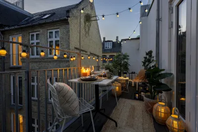 Leaves 2- Chic Apt for 8 Persons in Central Copenhagen Các khách sạn ở 