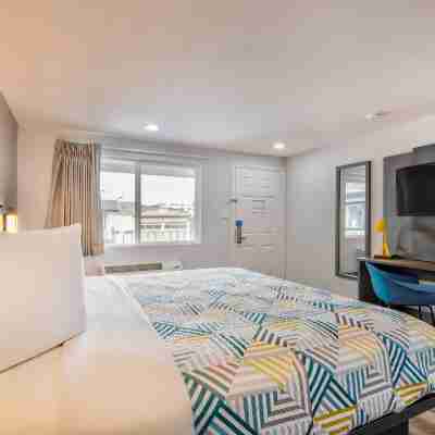 Americas Best Value Inn & Suites Eureka Rooms