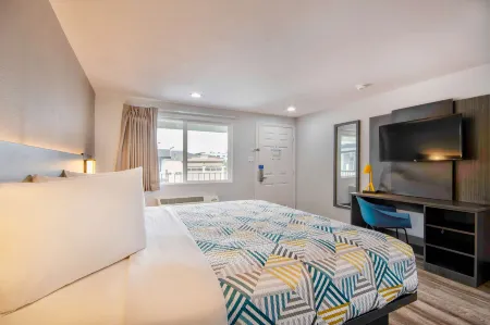 Americas Best Value Inn & Suites Eureka Отели в г. Samoa