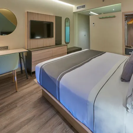 City Express Plus by Marriott Mazatlán