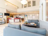 Sandman Hotel Victoria Hotels near Summit Park