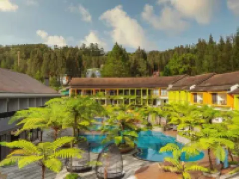 Mikie Holiday Resort & Hotel Hoteles en Berastagi