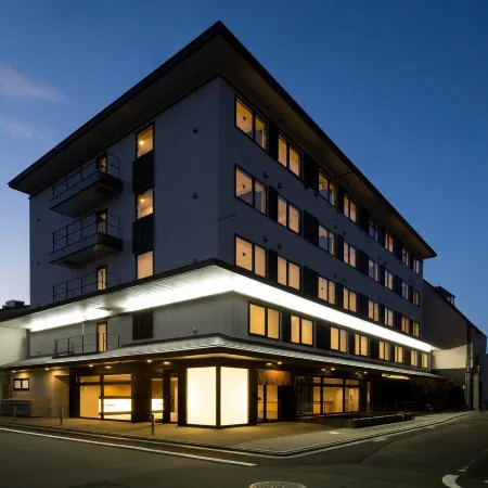 Hotel Glad One Kyoto Shichijo by M's Отели рядом с достопримечательностью «Станция метро Gojo»