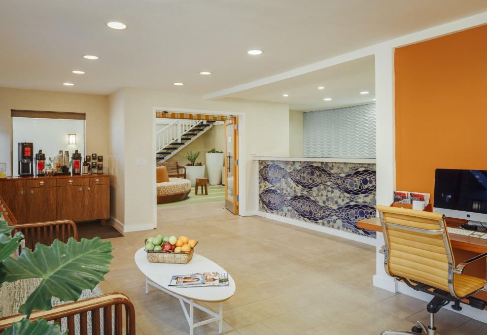 Wild Palms Hotel Over view