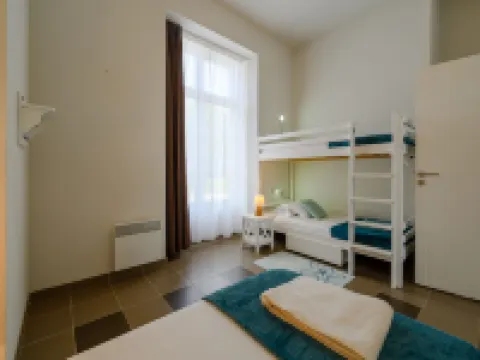 Château de Kergonano, 巴當酒店