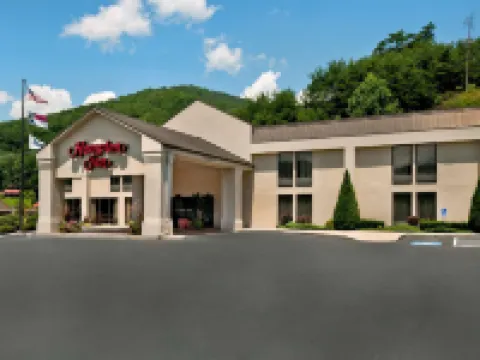 Clarion Point Cherokee Hotels in Cherokee