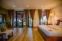 Moloppor Villa Hotels in Tuol Ta Ek