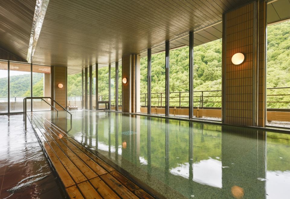 2. 하나모미지..