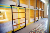 Borough Capsule Hostel Bali