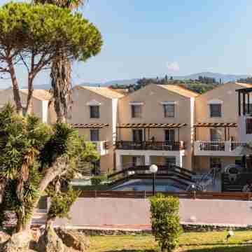 Akron Seascape Resort Hotel Exterior