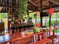 Home Sweet Home Villa Hotels in TT. Vinh Dien