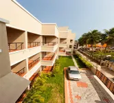 Mamalla Inn, Mahabalipuram, Tamil Nadu - parking