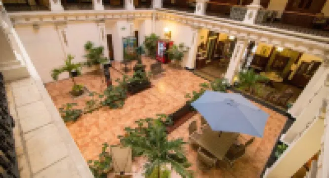 El Gran Hotel Hotel a 