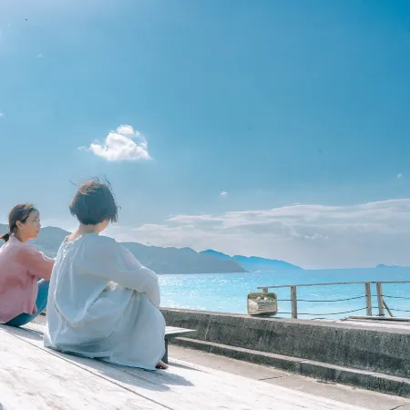 Denpaku Umimiru Yane No Yado <Amamioshima>