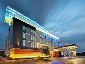 Aloft Bolingbrook