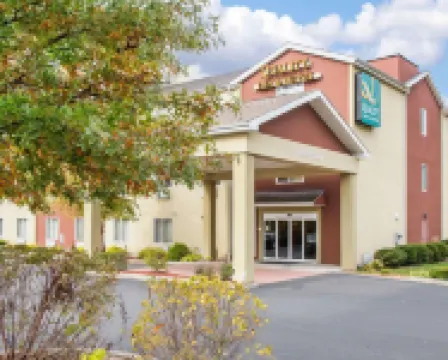 Quality Inn & Suites Hotels in Meriden