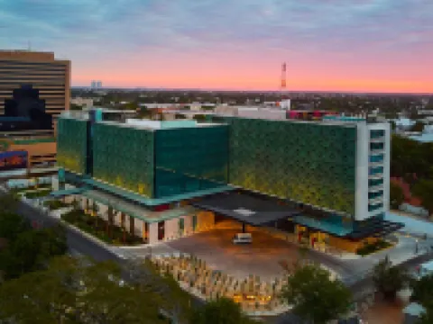 City Express Plus by Marriott Mérida メリダのホテル