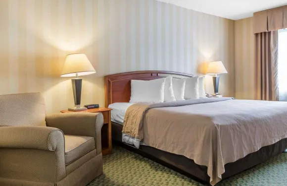 品質酒店機場店