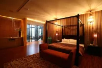 Chateau Boutique Motel