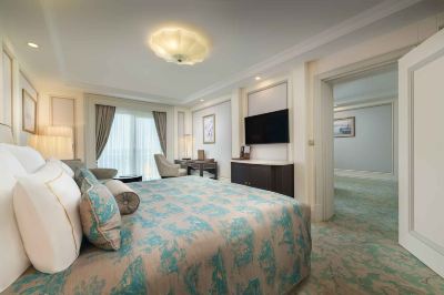 Other Les Ambassadeurs Hotel & Casino Photo